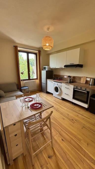 T2 Cocon Avec Balcon Et Parking * La Roche-sur-Foron